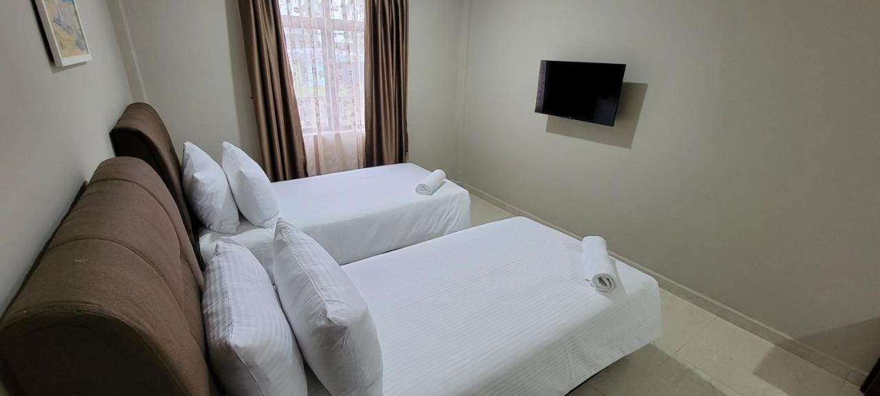 Hotel Shafura 3 Chukai Eksteriør bilde